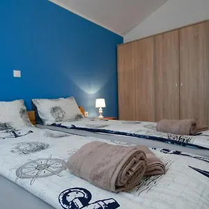 apartments-anna-cizici.primorje-gorskikotar.com/